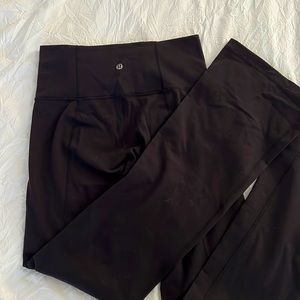 Lululmeon yoga pants